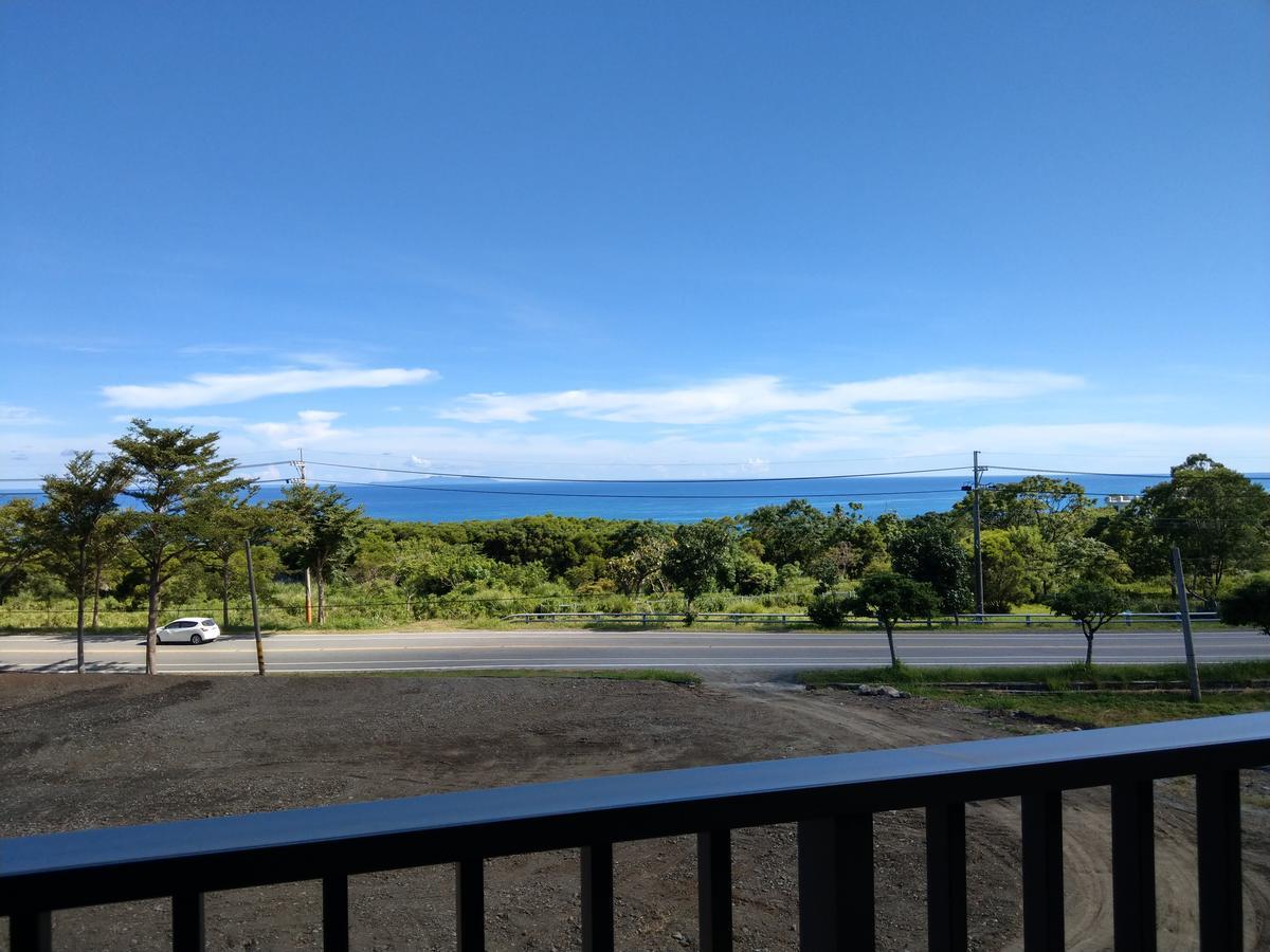 Moonlit Seaview Homestay Donghe Exterior photo