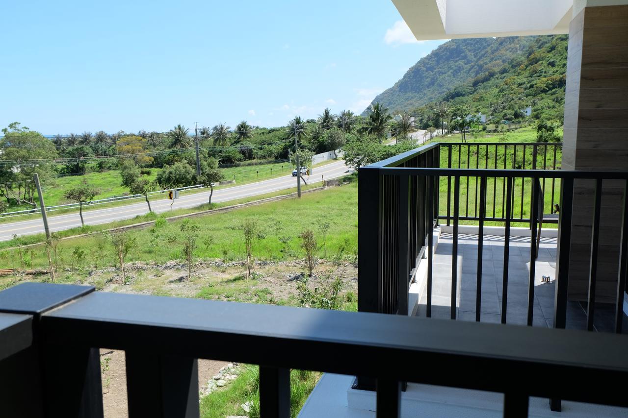 Moonlit Seaview Homestay Donghe Exterior photo