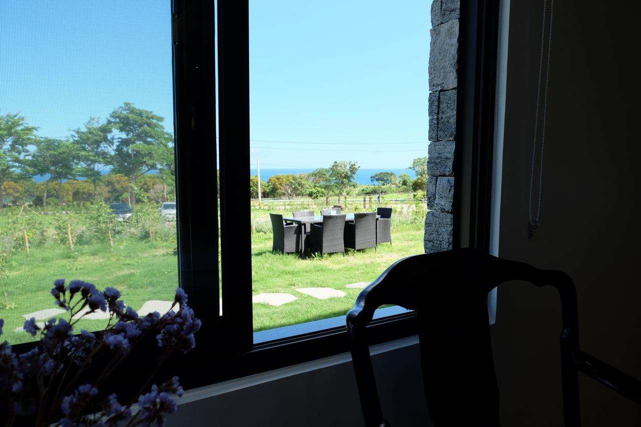Moonlit Seaview Homestay Donghe Exterior photo